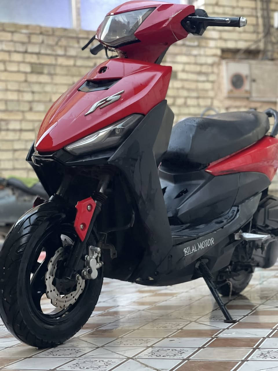 السلام عليكم للبيع دراجه FS مكاني كربلاء قرب فلكه الثوره دراجه شغال وكامله كله بشعر ٢٧٥ الف وبيه مجال الدراجه مال جناي والله نضيفه هذا رقمي***********
