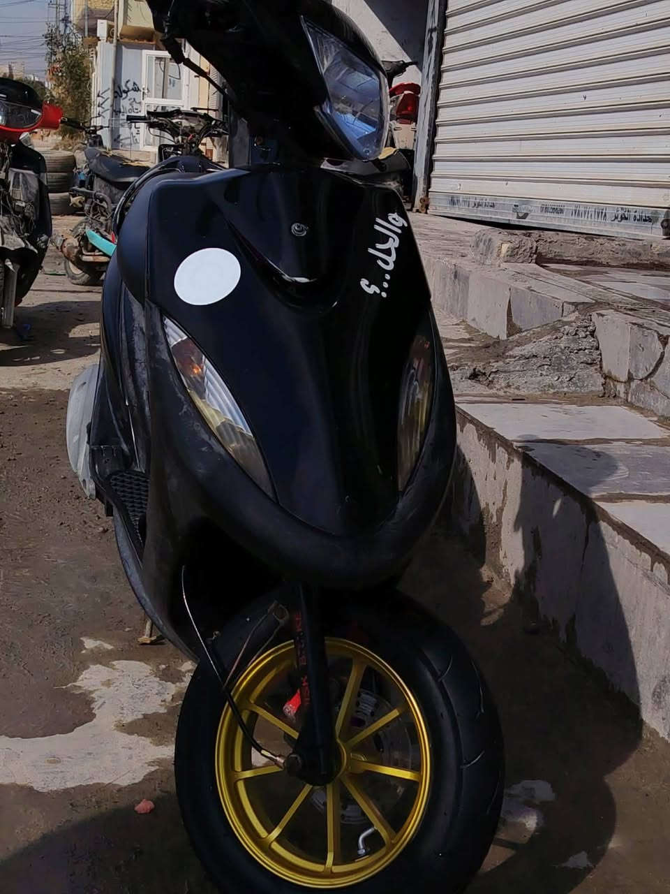 السلام عليكم دراجه ماكس عدله للبيع كفاله عامه 
تفاصيل أكثر خاص مكان نجف ابو صخير رقم موبايل ***********

