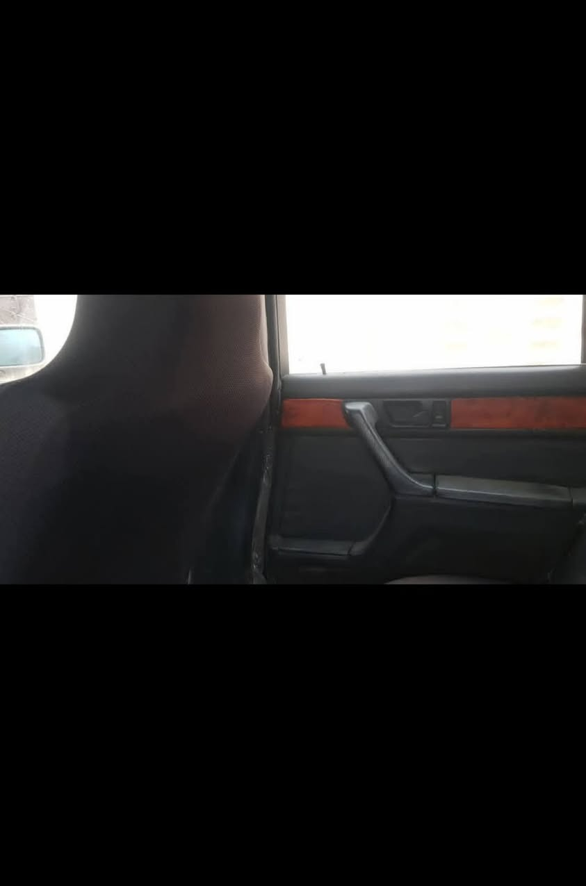 السلام عليكم للبيع بي ام 735
مكينه 6 وكير اوتو 
موديل 92
رقم نينوي دولي باسمي شرط الوكاله والتحويل 
السعر 35 
مكان سياره موصل الأيسر 
*********** وبي وتساب
