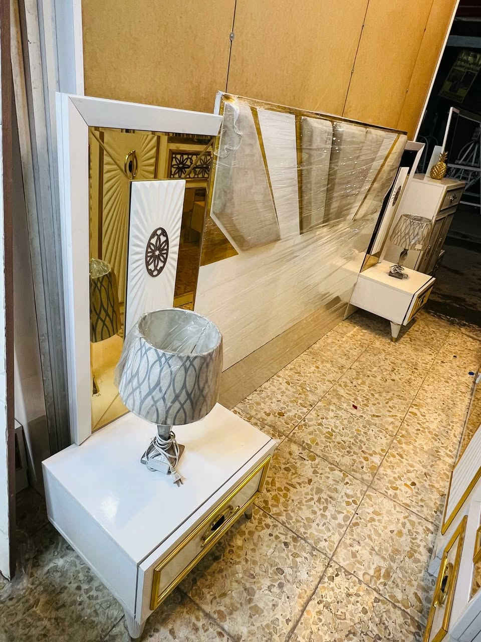 غرفه تركي 9قطع اصليه  سرير مخزن برغي وجوي حديد نظافة 90💯 سعرر 950 واصل شد او نقل@


**إذا كنت صاحب هذا الإعلان وتريد حذفه لأي سبب، رجاءا أرسل رسالة إلى الدعم الفني**