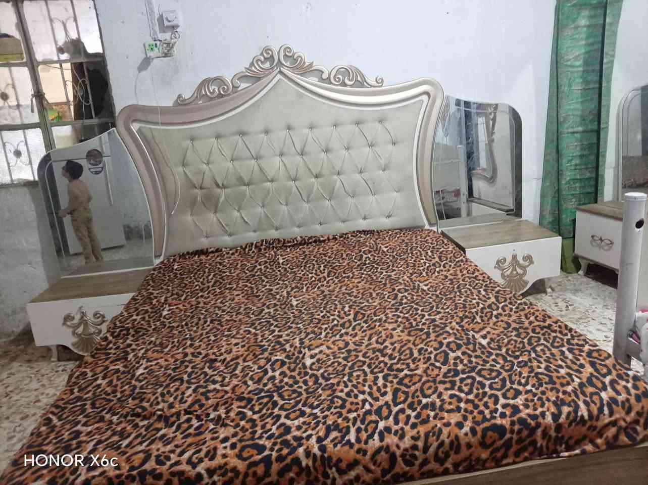 السلام عليكم غرفه تركيه مستعمله للبيع 
مابيه اي ضرر ونظيفه كلش اخت الجديده السعر ب460
العنوان:  الديوانيه سومر


**إذا كنت صاحب هذا الإعلان وتريد حذفه لأي سبب، رجاءا أرسل رسالة إلى الدعم الفني**