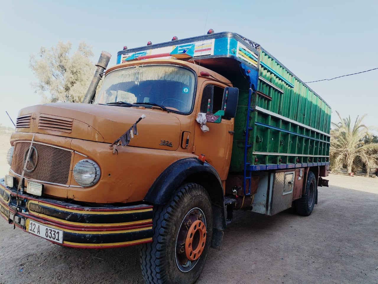 قچمه لبيع. 
باقي تفاصيل نتصال ع خط ***********
