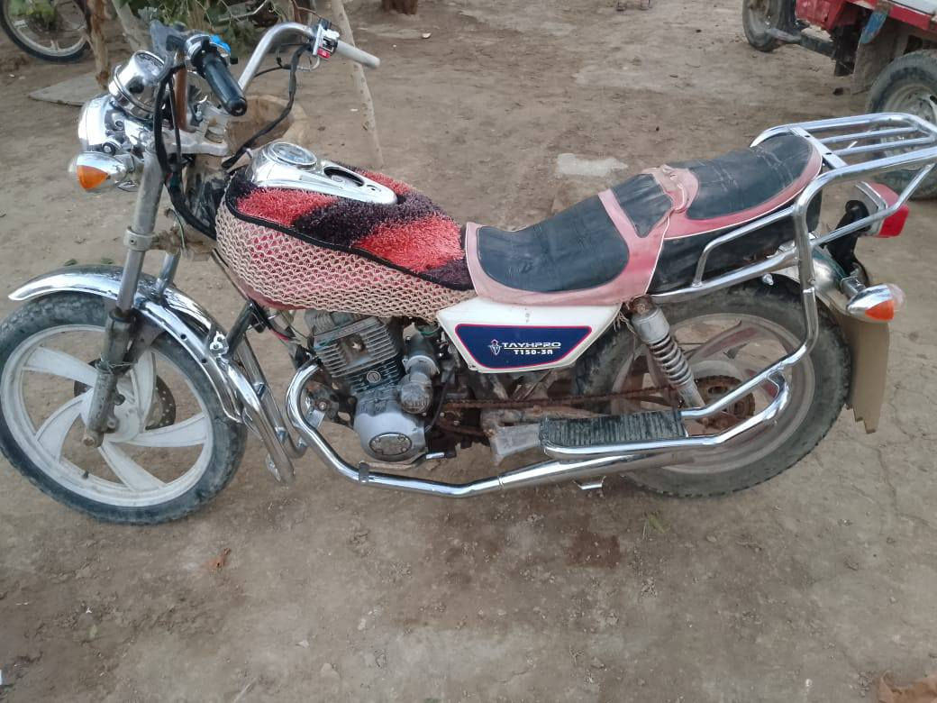 دراجه تايموته اللبيع دراجه مانقصه شي عوزه بس خيال موديل 16مكينه مفتوحه عوزه غسل اسعر 350وبيه مجال مكلف بل نشر رقم الولد *********** كهربيات كله شغاله
