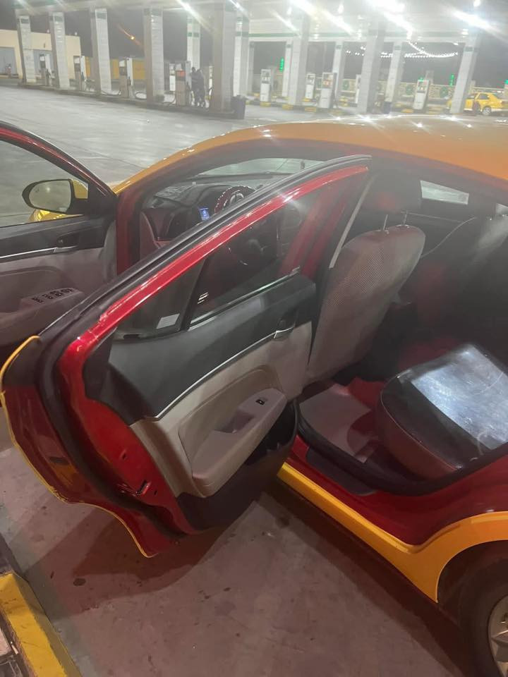 سلام عليكم
هونداي النترا 2020تكسي حادثها جاملغ ايمن راجع نفسه رقم بغداد تحويل ثاني يوم ماشيه 135 كير AT/6نمر  مواصفات رادار امامي خلفي جانبي وكامره وتحكم وشاشه سعر 148$ وبيها مجال .
تلفون ***********
