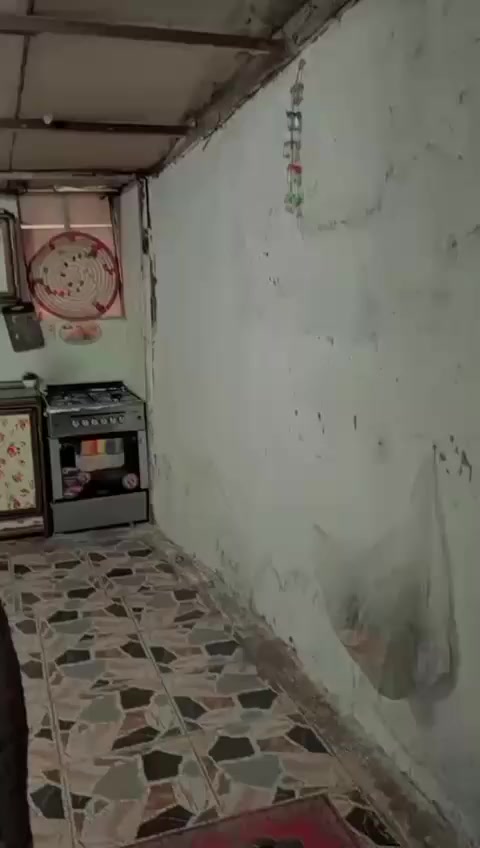 سلام وعليكم بيت 100 متر حي العامل شارع المول بل مجمع تجاوز بيت كامل لتواصل عل رقم مكلف بل نشر / ‏‪***********‬‏
