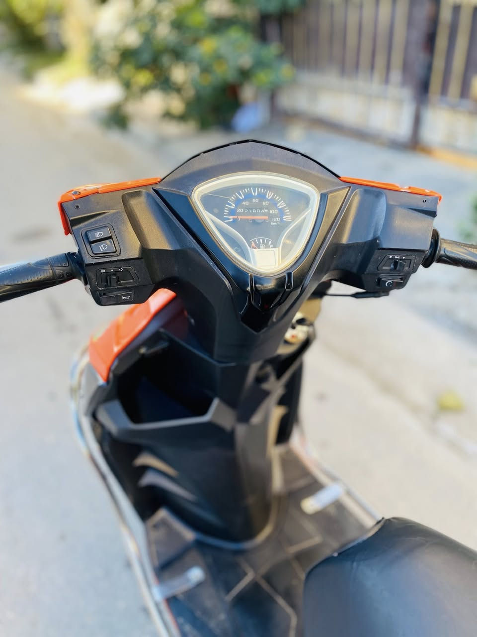 للبيع جامبو هوشه حديث تايون.    دراجه جديده ونضيفه ماعوزه شي سلف هندر لايتات اشاير جك عالي ناصي كله شغال بيه ماعوزه شي  مامفتوحه دراجه الف ما اذب عليه  السعر 700 وبيه مجال
مكان ناصريه مركز ***********
