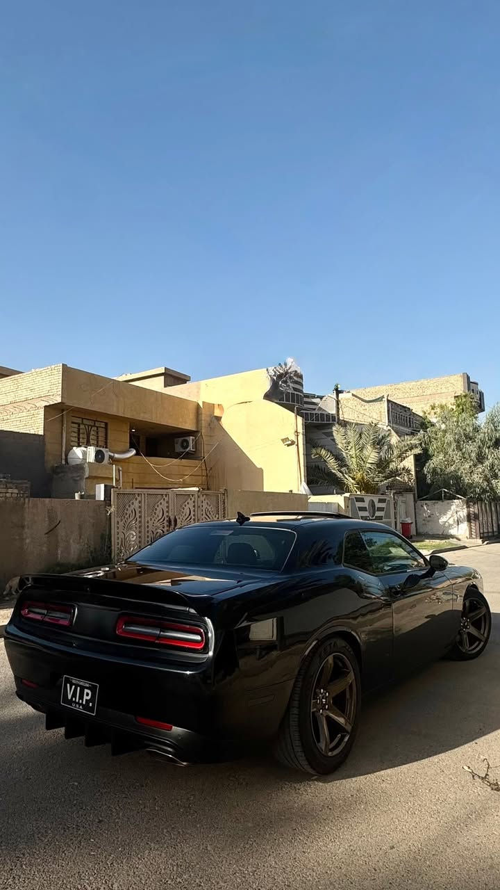 سلام عليكم
للبيع او المراوس.
جالنجر 2023 لاست كول مكينة 6400 السيارة ماشيه 42 ميل السيارة فتحةة
المواصفات الاعتيادية سستم صوت و حساسات الخ
السيارة عليه سبايدر ريد اي و ويل هيلكات اصلي + تفريغ علي الوادي و برمجة مصطفى ايكل. 
الحادث موضح بالمنشور جاملغ خلفي بارد و قبق جنطةة و الشاصي الخلفي الي مأشر بالصورة مالته مسحوب فقط بدون كص او لحيم او صبغ بدون اي شيء بس سحب 
مكان السيارة بغداد الزعفرانية
التواصل : ***********
السعر اتصل و تدلل حبيبي و تواجدي قليل بالفيس بالواتس افضل
