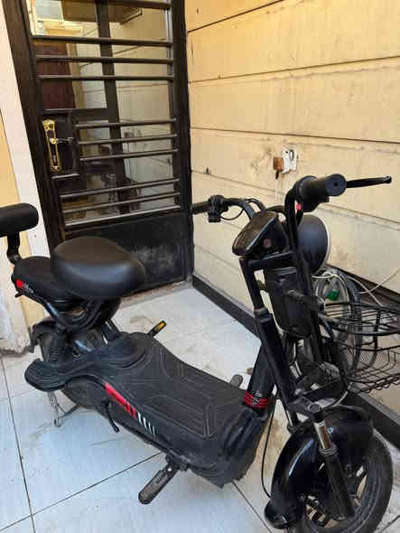 دراجه شحن موديل2024 مطالع هواي بيه تفيدك بشغل وطلعات خفيفه اشتريته ب550 رايدله ب400 واذا مراوس بدراجه بانزين عنواني بغداد السيديه
***********
