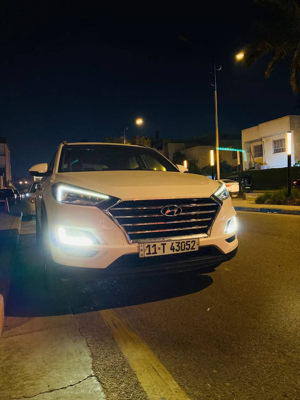 السلام عليكم
توسان 2019 خليجي للبيع فقط
سيارة نظيفة وما ناقصها برغي 
وممشاها حقيقي 69 الف كيلومتر
السيارة بيها قطعتين بس وموضحات بالسونار
وبيها كيس الدهن فتحته على ايدي بدلت بس الچبنة وكذلك مبين بالسونار ومكتوب 
مواصفات السيارة ونظافتها مبين بالتصوير البارحة متصوره السيارة 
السيارة خير من الله وبالعافية على الي ياخذها
مكان السيارة بغداد-اليرموك
للتواصل اتصال فقط ***********
الســـــ180ـــــعر وبيها مجال جداً بسيط حك الجية
خواتها بالسوك اعلى من هذا الرقم وكُلشي موجود بالسوك
