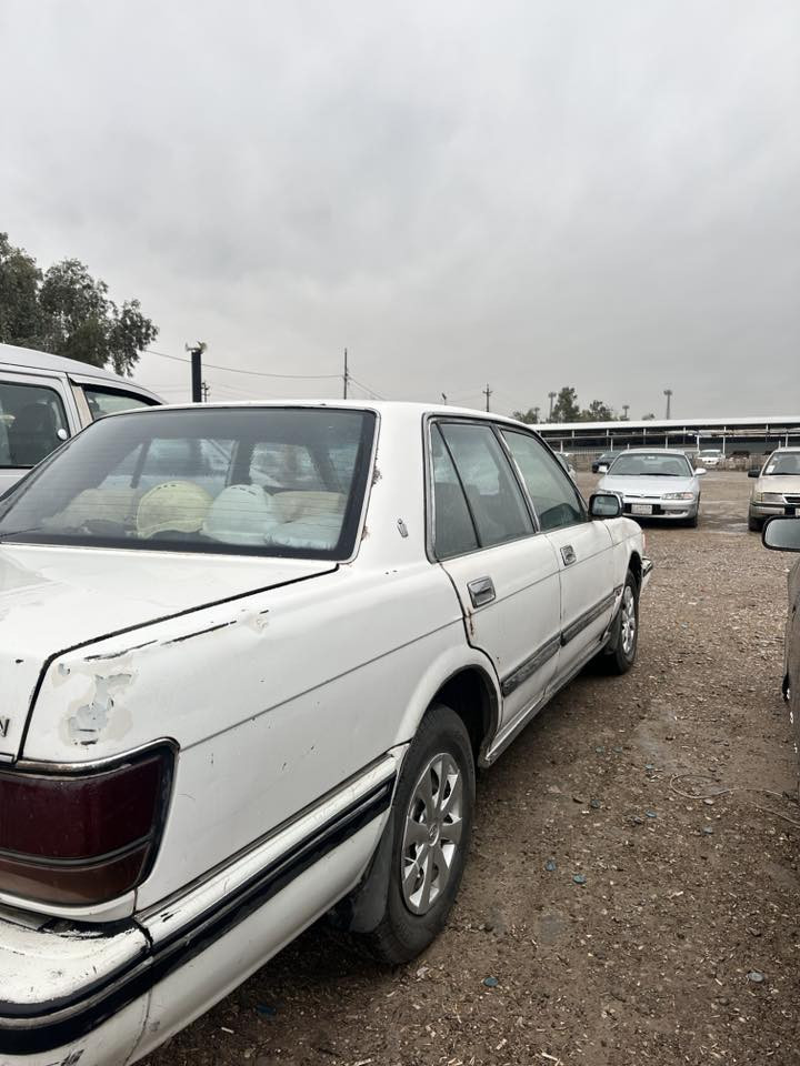 سيدان موديل 89
كير ومحرك بطة شرط 
مشروع وطني سنوية 2029 
بيها بطاقة بانزين 
تخم تايرات جدد 
لايتات امامية جدد
بطانات الباب و الفرشات جدد 
السعر 28 وبيها مجال 
الرقم ***********
