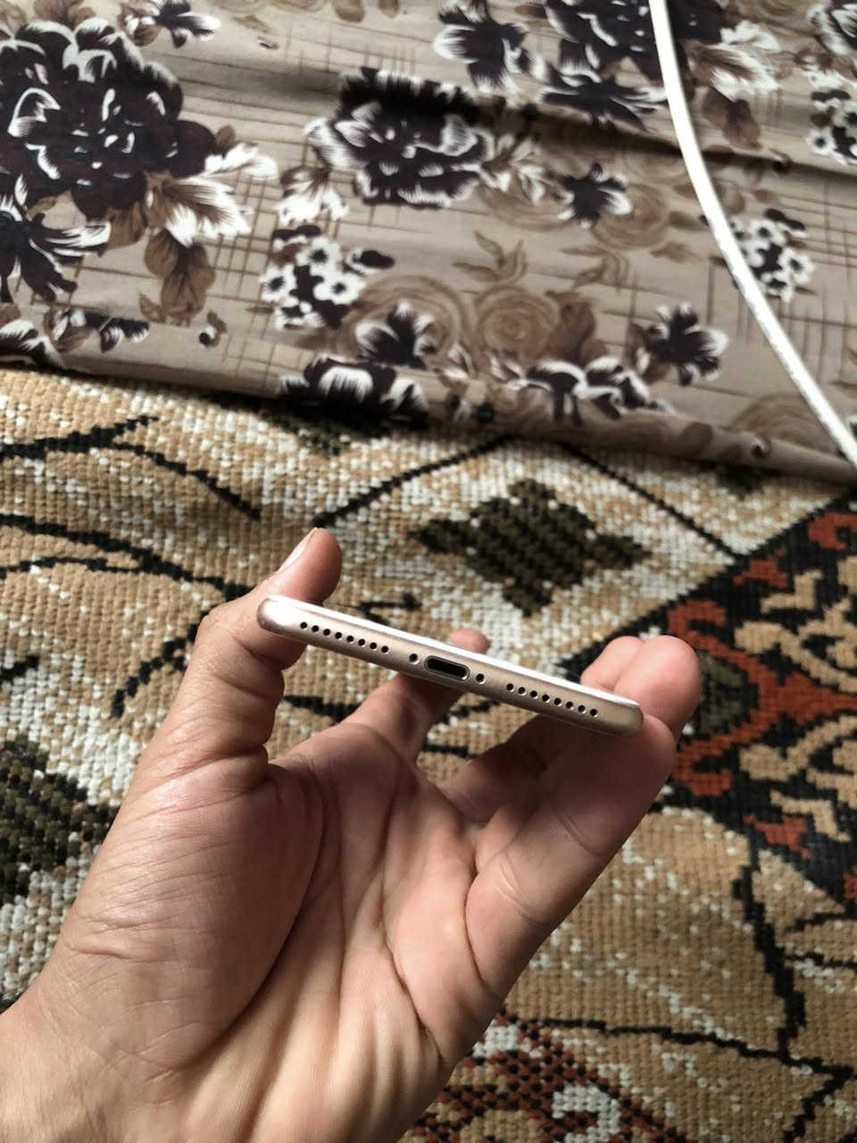 8 بلاس ذاكره 256 بطارية 100 مبدل اصيلية ✅
البصمة شغاله صوت اتصال نت شاشة اصليه 
ميصرف شحن امانة الله فقط الضهر مكسور يتبدل ب10 الف الكامرات وسماعه الفوك واكفات  
 سعره 50 قفل بغداد العبيدي ‭   0773 005 9542
