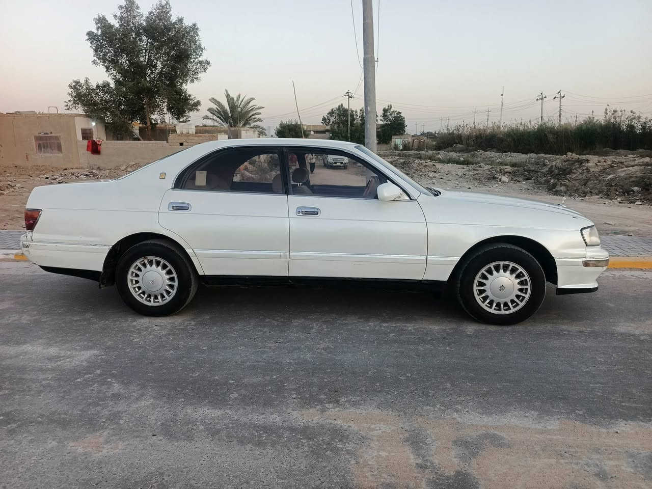 السلام عليكم سياره جاهزه من كلشي محرك وكير تخم تاير تبرد ثلج راقم بغداد العنوان الدوانية الحمزه الشرقي اني مكلف بل نشر راقم صاحبه***********
