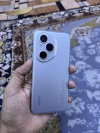الاسم :- honor 400 pro الملحقات :- ( كارتون + شاحن + درع حماية ) الذاك...