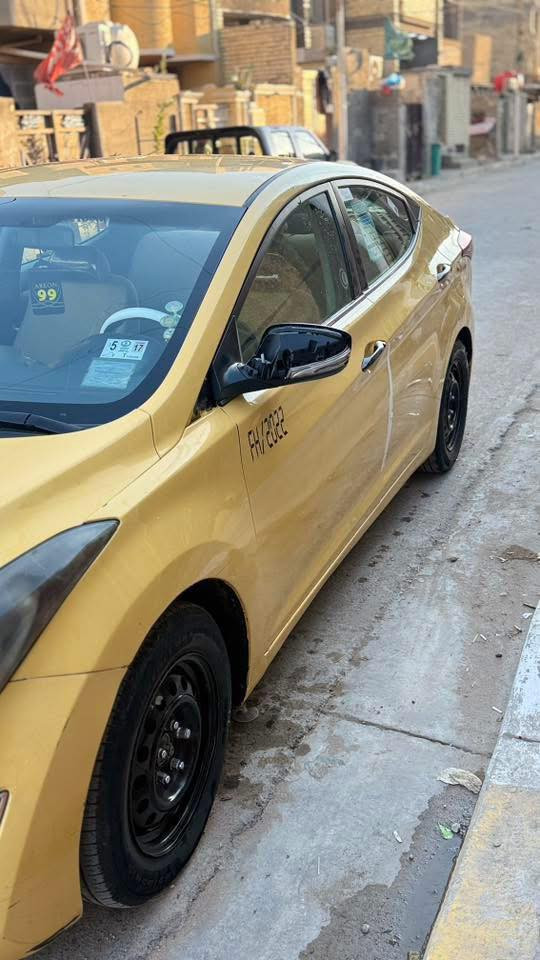 سلام عليكم النتره للبيع موديل 2016 حادثه جاملغ وبنيد  ميكينه 2000 GDi وصدره 70 بلميه سياره مبدون لغد وشاصي دوشمه عامه كشنات تخم تاير جديد باتري جديد مصفره هيه وغرامه 
سعر 110 وبيه مجال مكاني حي اور سبع اقصور رقم 📞 ***********
