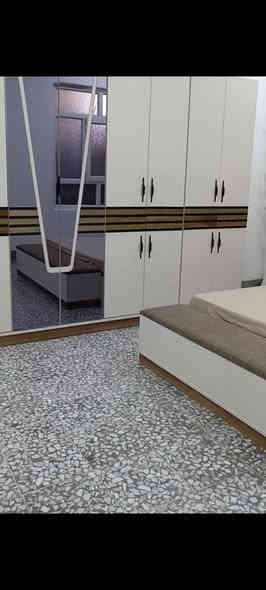 غرفة نوم 10 قطع 
اي عيب مابيها استعمال قليل وبعدها جديده  
#السعرمليون وبيها مجال
***********
***********
