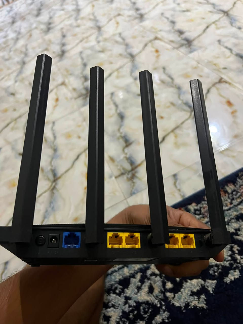 للبيع راوتر TP-Link Archer C80 AC1900
*الحالة*: مستعمل نظيف 100% شغال فل
*المواصفات*: 4 انتينات، ثنائي الحزمة 2.4G + 5G، سرعة 1900Mbps، يشغل + 20 جهاز او اكثر 
*الملحقات*: شاحن اصلي 12V
*السعر*: 40 الف دينار 
*المكان*: البصرة المعقل


**إذا كنت صاحب هذا الإعلان وتريد حذفه لأي سبب، رجاءا أرسل رسالة إلى الدعم الفني**
