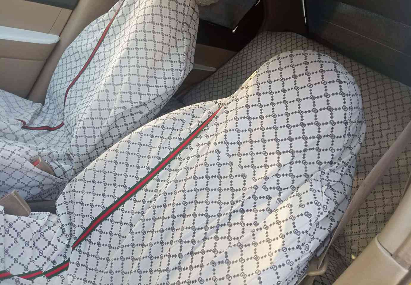 سلام عليكم  افيو للبيع مديل 2010 جاهزة مجهزة مكينة جاهزة حدادية  اتصال على  رقم ***********
