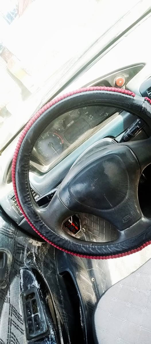 السلام عليكم سيفيا 93 رقم بغداد سنويه  ل 31جديده وهزه جديده  باسمي تحويل ثاني يوم سياره جاهزه مكينه مسكر وتخم تاير كير عادي مصبوغه لجماليه سياره مال جناي سياره حلوه مكان  محاويل مشروع المسيب *********** ،مكلف بنشر السعر 36 وبيه مجاال
