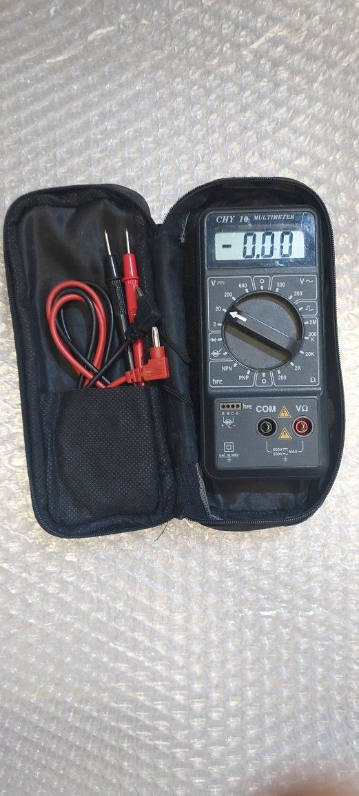 السلام عليكم عدد اصلي للبيع السعر والحجز على الواتساب او الخاص ***********
