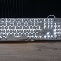 ملحقات إلكترونية • كلشي موجود • علق بصورة