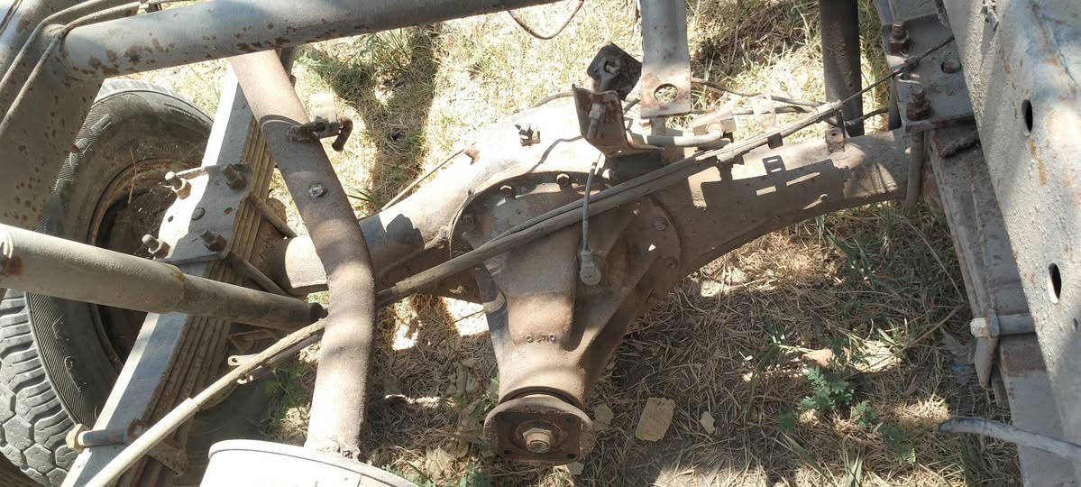 السلام عليكم مكينه وكير بنكو 2701 مكفولات مكينه وكامل تفرعات وكير مكفول وراديتر جديد على فحص بعدهن مشدودات تشغل وتفحص يله تاخذ واكسل 3000 بنكو مسكر مكفول السعر الكلي 12 ورقه مكاني بابل وللشراي بيها مجال ***********
