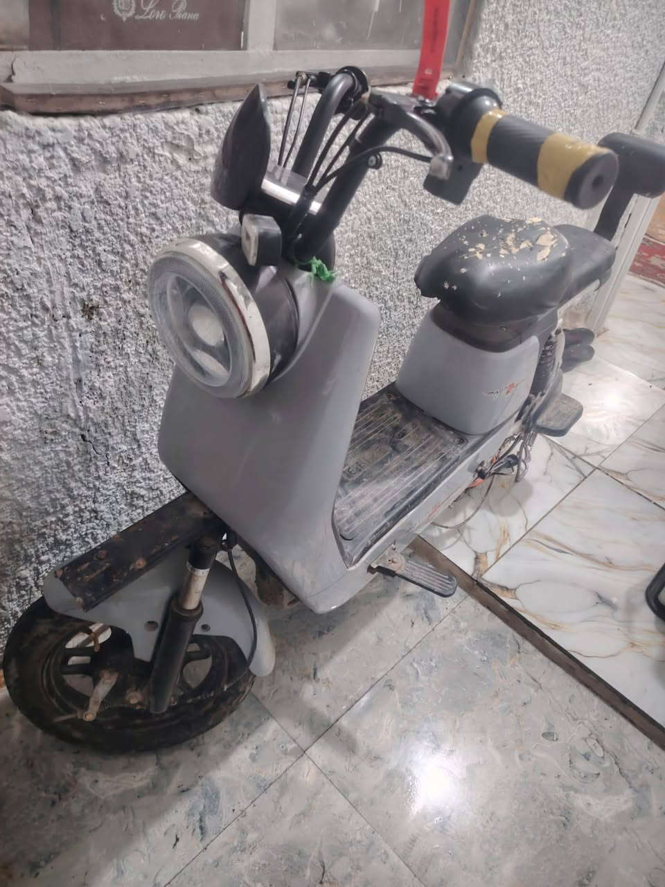 يردوها ب250 شغاله ومابيها نقص ع الفحص وهذا رقم راعيها ***********
