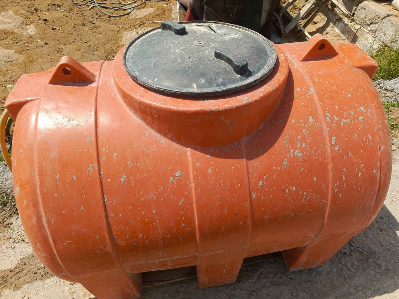 تانكي مي 500لتر
مثل ما واضح بالصوره 
السعر 30الف وبي مجال 
زراعي حي نيسان 
***********
