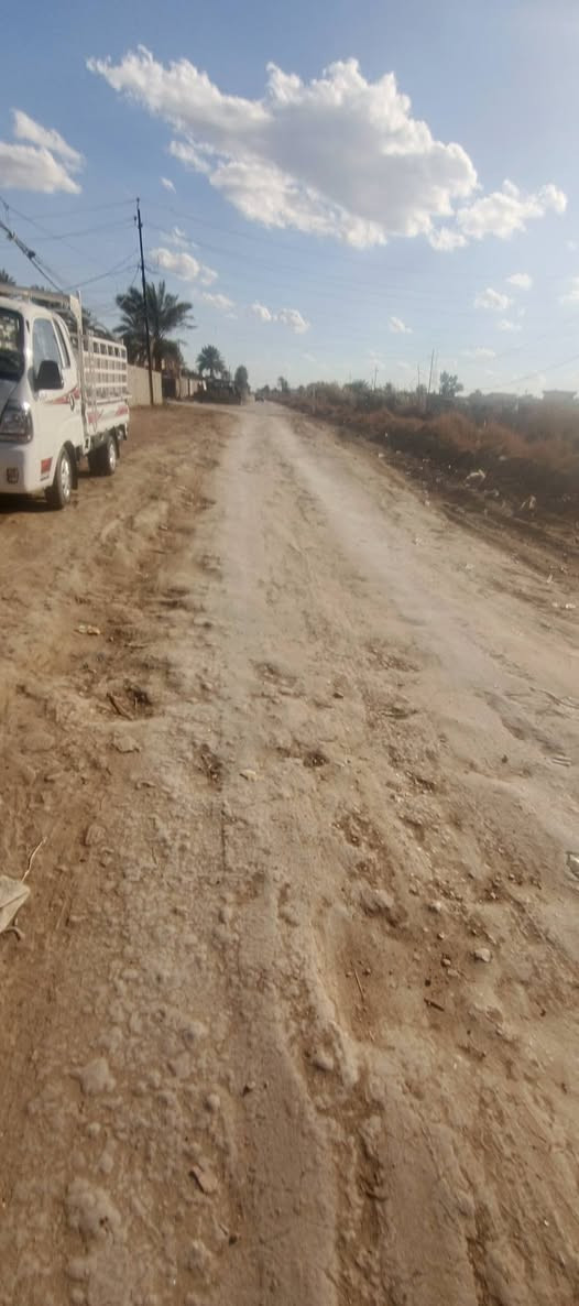 بيت البيع حي رشيد المساحه ٤٥٠ متر كافت الخدمات رقم صاحب الدار ***********
