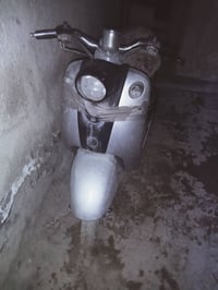 شباب دراجه للبيع عنوان البلديات سعر 70الف رقم الهاتف 07716652607