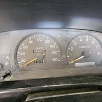 تيوتا بيك اب جمرة موديل ١٩٩٨ للبيع  رقم بغداد الأجنبي الجديد وسنوية هز...