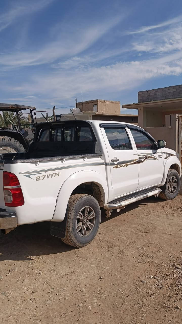 للبيع سياره فلاونزه فورويل موديل 2014 كويتي اتوماتيك رقم شمالي سليمانيه سنويه لحد 2029 نكليزي سياره مكفوله بيه بارد قليل بيه سونار المكان واسط قضاء الحي الاستفسار عله الرقم ‏‪***********‬‏
