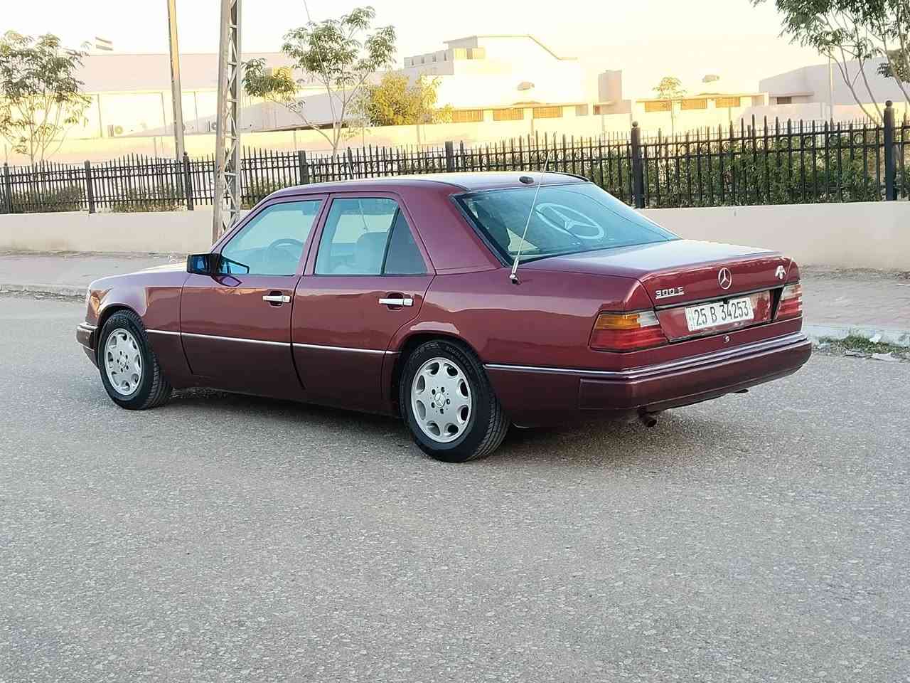 مارسيدس دب حجم 300 موديل 91 محركVVT3000 رقم كركوك دولي مشروع وطني بي كود بنزين سنوية جديدبسمي الغاية 2030 شرط تحويل  قواعد دبلات سليمة بدون خياس بدون ضرب صبغ عام جمالية اربع جامات كهربائية ABS تبريد تدفئة شغالة تايرات جديد سنترلوك كهربائية شغال سعر 67 مكاني كركوك ***********
