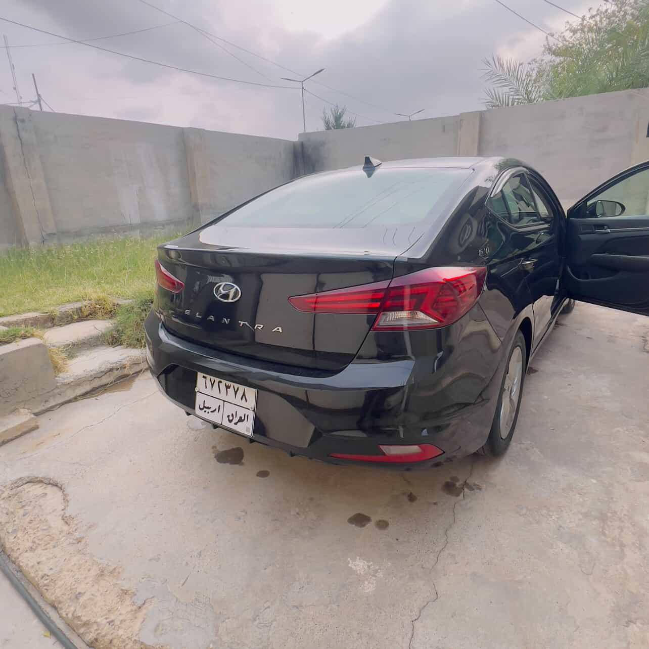 للبيع انترا 2019 بيها ثلث قطع
سعرها 120 وبيها مجال***********
