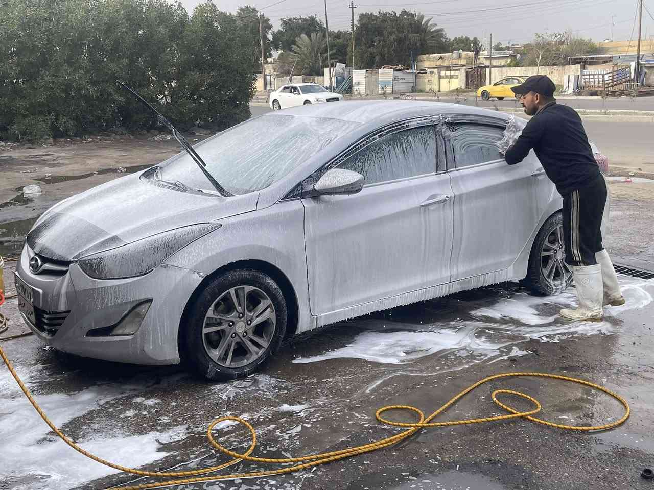 السلام عليكم الانتره موديل 2016خليجي السياره خير من الله كير ومكينه بلاديات كامله ماناقصه اي شي السياره بيه ٤قطع صبغ ابيعلك حزام السعر ١١٠وبيه مجال مكاني بغداد حي العاامل  سنويه ساقطه ساقطه


**إذا كنت صاحب هذا الإعلان وتريد حذفه لأي سبب، رجاءا أرسل رسالة إلى الدعم الفني**