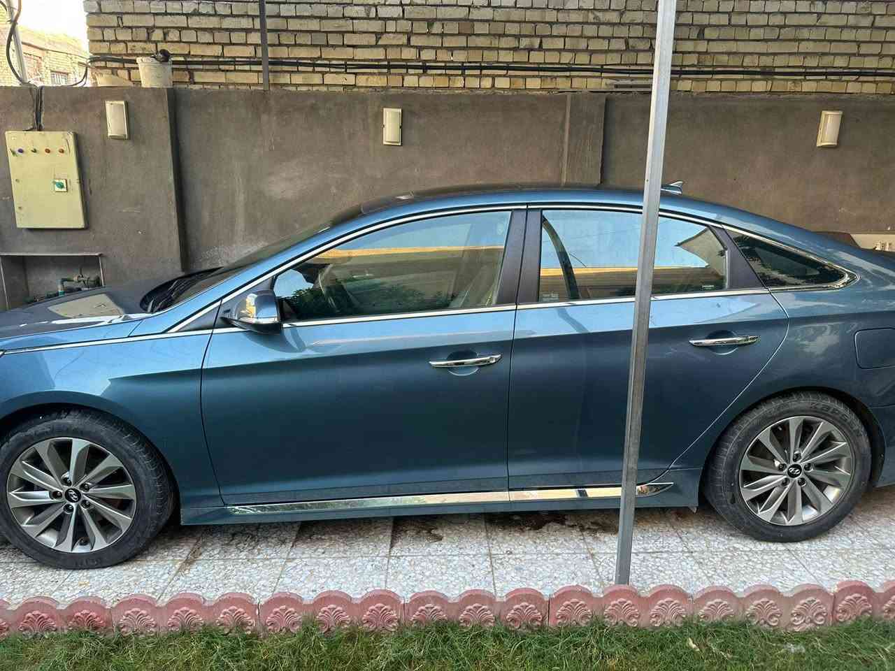 سوناتا 2017 فول مواصفات 1/1 سبورت
السعر 135 وبيها مجال العنوان بغداد الجديده قرب جامع عرفات للاستفسار التواصل مع هذا الرقم ***********
