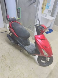 دراجه هدرس سرعه ١٢٠ كفرات نظيفه محرك جديد شتريته وشديته لها ناقص بس كا...