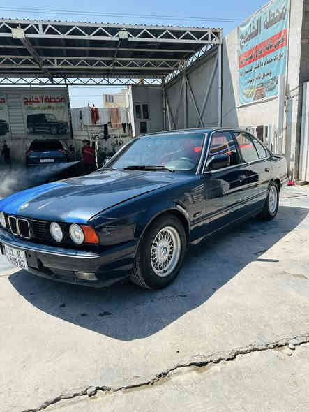 سلام عليكم BMW  سياره حلوا ونضيفه مكفوله من ضربه ماعده البنيد طخه وبعدني مصابغه مكفوله من الخياس وكلشي سياره محوره مكينه ففتي خير من الله تبريد ثلج ومعدل ولا صرف وين متريد اطيك تراي تخم تاير جديد وصدر جديد كامله سعر 50 وبيها مجال*********** كير اوتو سياره بسمي رقم بغداد
مكان السياره بغداد مدينه الصدر
ملاحضه البنيد بدلته 🛑
