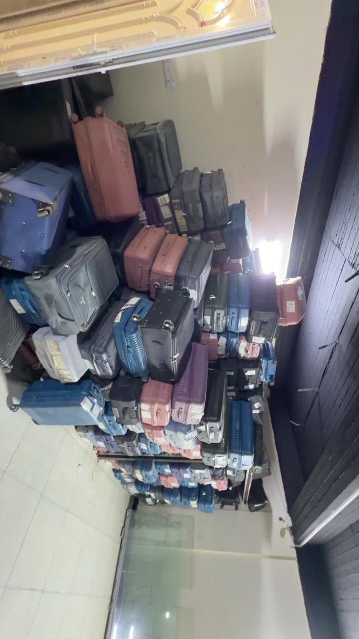 السلام عليكم اخوان عندي وجبة مال جنط جدد عددهن من 350 لل 400 قياساتهن 28 والاصغر منهه 24 ابيع شلعة بسعر مناسب للتواصل ***********
