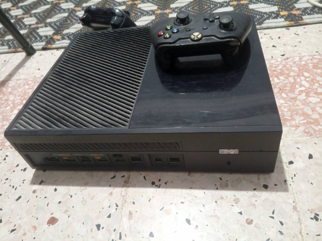 Xbox one 500 gb


**إذا كنت صاحب هذا الإعلان وتريد حذفه لأي سبب، رجاءا أرسل رسالة إلى الدعم الفني**