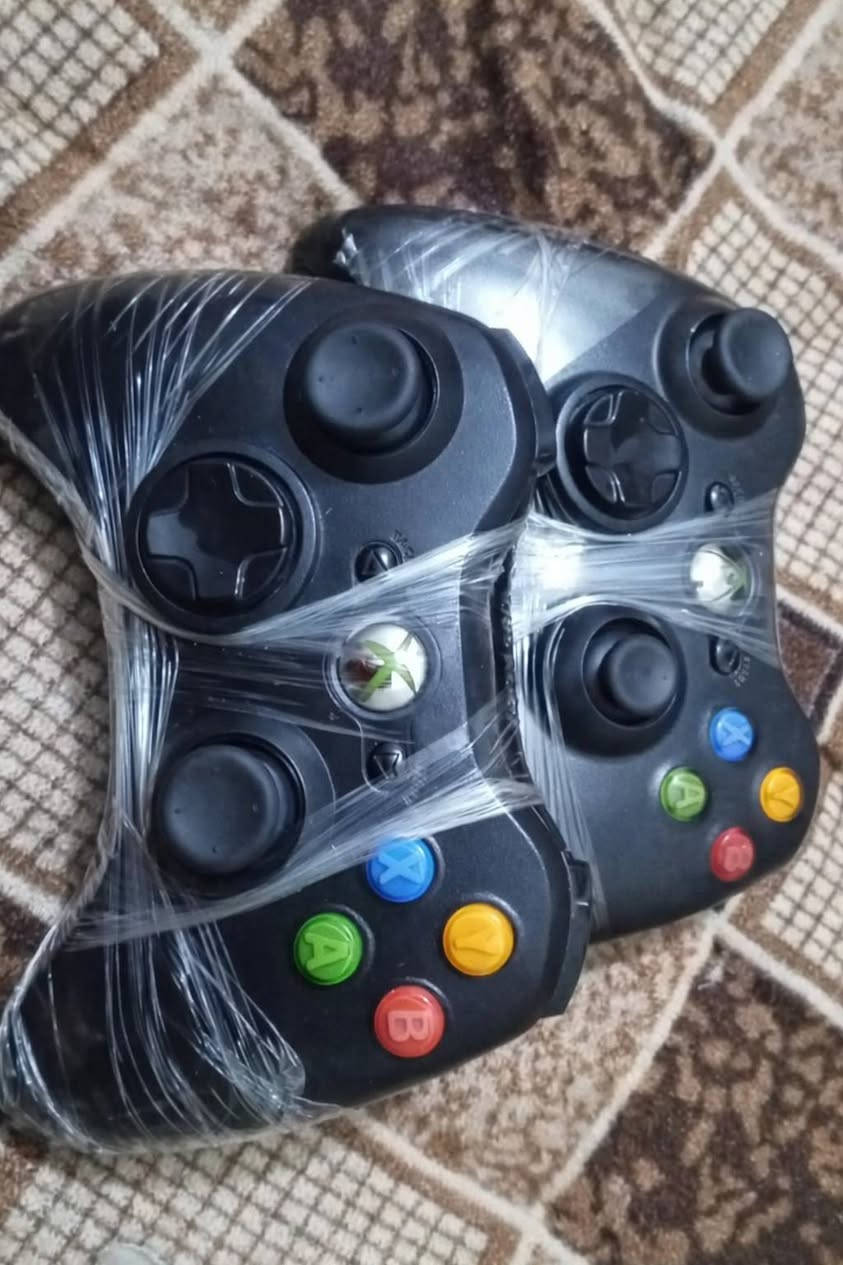 📌 للبيع: Xbox 360 Slim
مساحه التخزين 320 مع الكارتون
يحتوي على 92لعبه 🎮الحد الاقصى 300 لعبه 
يحتوي على ثنين جوستك اصلي 
🔥 نسخة Slim الأصلية بحالة جيدة
🕹️ تصميم نحيف وأناقة سوداء
📺 يدعم HDMI
🔊 هادئ وموفر في الحرارة
🎮 مناسب للألعاب القديمة والكلاسيكيات والحديثه 
💿 يعمل مع الألعاب الأصلية + إمكانية التعديل (إذا حاب)
🔌 كامل الشواحن والكابلات (إذا موجود)
📦 الحالة: نظيف/شغّال 100%
📍 الموقع: (بغداد)
💵 السعر: (90)
يوجد توصيل لجميع المحافظات


**إذا كنت صاحب هذا الإعلان وتريد حذفه لأي سبب، رجاءا أرسل رسالة إلى الدعم الفني**