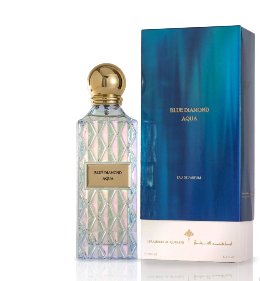 Diamond Aqua)  دار إبراهيم القرشي. 

إليك أبرز مواصفات هذا العطر:

نوع العطر: عطر أروماتك - مائي للجنسين. 

المكونات العطرية:

المقدمة: مزيج منعش من البرغموت، الروائح البحرية، والزعفران. 

القلب: تركيبة متوازنة من إكليل الجبل، الإيلنغ، والحمضيات. 

القاعدة: قاعدة غنية ودافئة من البخور، المسك، والباتشولي. 
 بحجم 200 مل
السعر ٣٠ مع هدية


**إذا كنت صاحب هذا الإعلان وتريد حذفه لأي سبب، رجاءا أرسل رسالة إلى الدعم الفني**