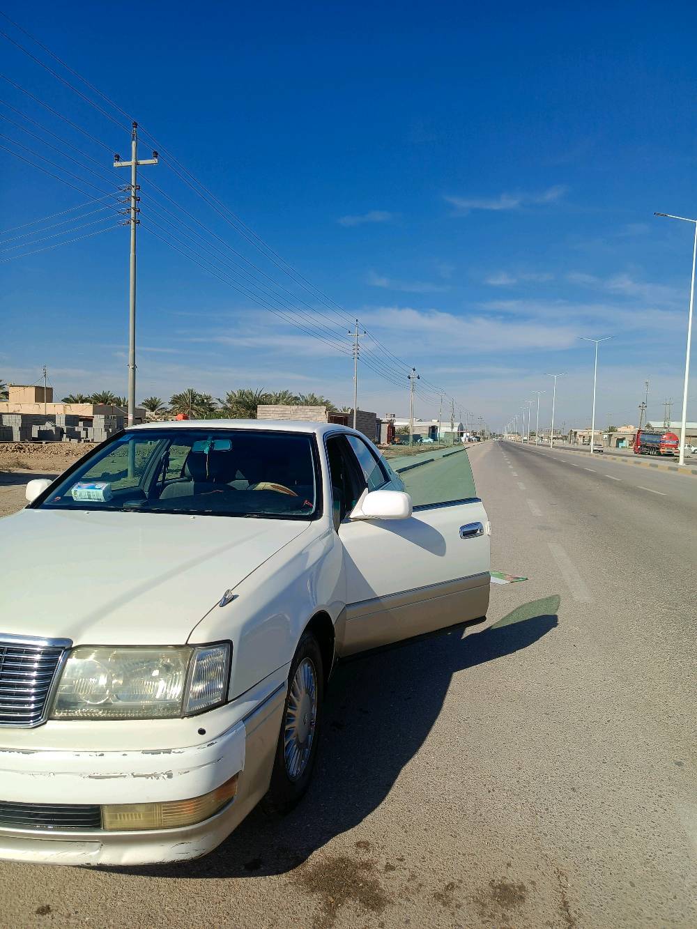 كراون راس الثور فلات موديل 1996 رقم دولي بصره باسمي شرط التحويل مكفوله من الكص والنقل والوصوليات كرستال اصل الايت ابو عيون سنتر لوك جاهزه كير محرك كهربائيات بيها معجون باب خلف السائق العنوان البصرة قضاء الدير السعر 95 وبيها مجال بسيط 