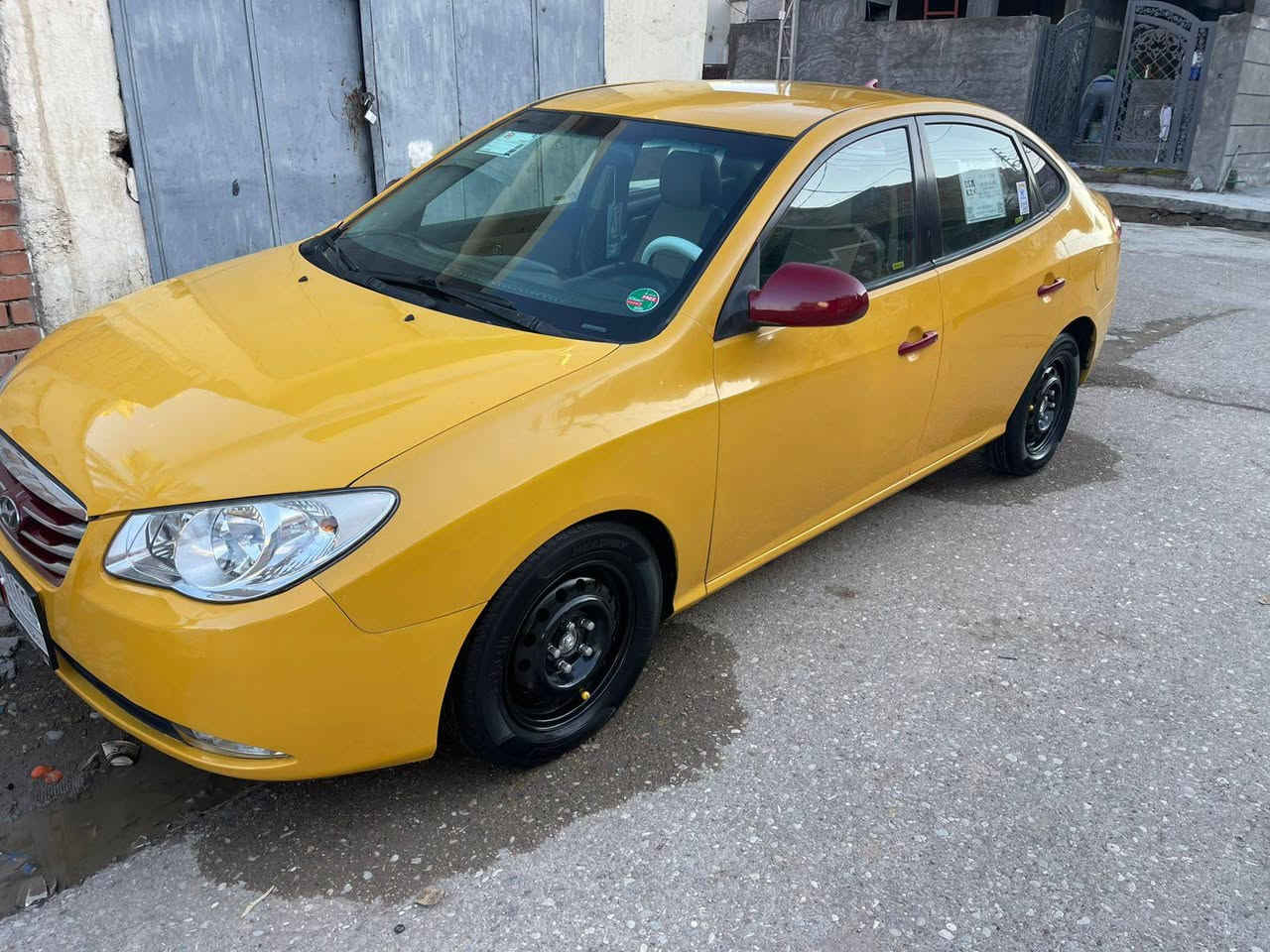 السلام عليكم النترا موديل 2010 وارد أمريكي ضرر خشم جاملغ امامي فقط ليبل واحد حتى تكم بدون تبديل سياره أول مره مصبوغه مكينه وكير جدد شادهن منظومه تبريد جديد  صدر امامي خلفي جديد دوشمه جلد داخل بيجي مصفره هيئة وغرامات رقم ديالى سنويه 2028  سعر 100 وبيه مجال حق الجيه اتصال *********** مكاني ديالى بعقوبة
