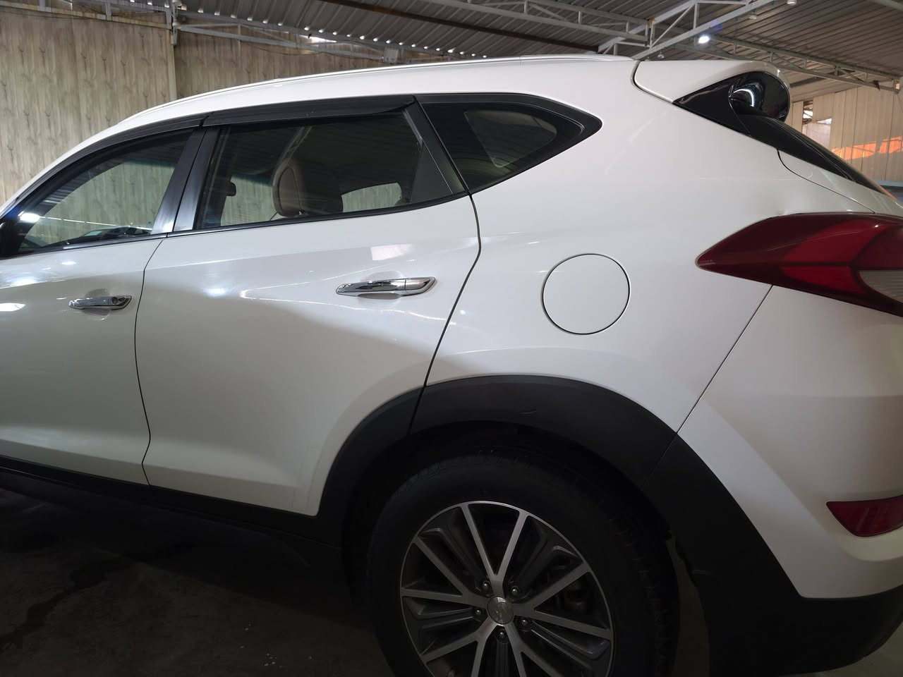 توكسان موديل ٢٠١٨ خليجيه بيه صبغ بنيد فقط موضح بل صور بل منشور  كير مكينه صدر تبريد كله جديدمكينه ٢٠٠٠ بدون بنوراما السعر ١٧٤ المكان البياع معرض الروشه التلفون ***********
