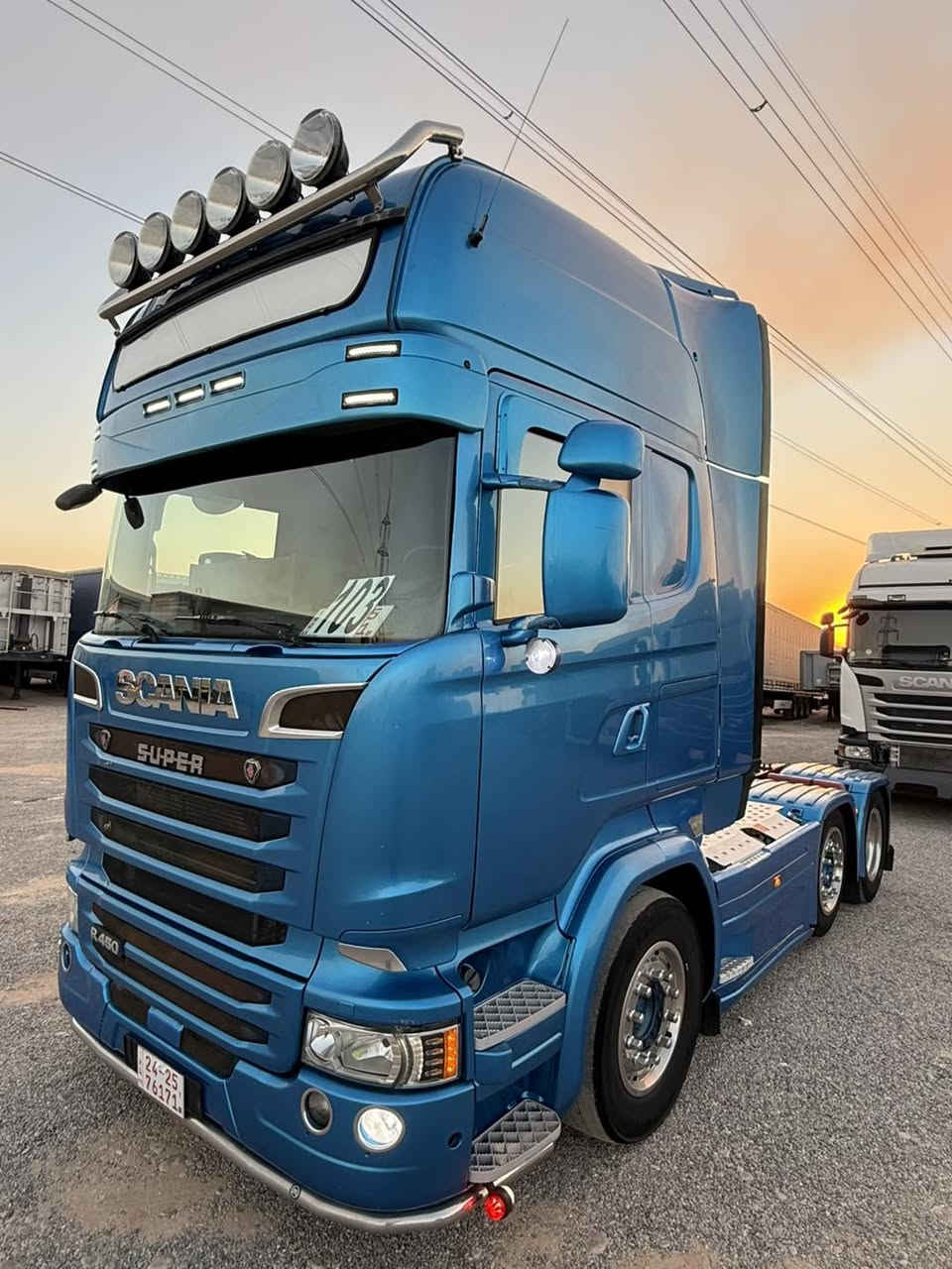 نوع :سكانيا راس تريله سنكل بلادي ستيرن دبل قماره عالي دغداغ جباية امامي شاصي عدل 
موديل: 2016 ✅
حجم : R450 ✅سوبر عادي محرك ستة 
لون :   ازرق ✅
مواصفات: ريتايدر تبريد ثلاجه كاسحه سبايدر حساس كاميرا روبستون لاسيكي دبل منامي  غلاي چاي مايكرو جهاز كهرباء سماعه كشن جلد وتبريد وتدفئة 
گير: أوتوماتيك
رقم :كاتي دخول جديد 
سعر 380$ثلاثة شده وثمانون ورقه دولار //38000$
العنوان: معرض به لين في اربيل قوشتبه شارع العام 
*********** بەڵێن  / أبو علي 
***********

رجاءً يرجى عدم الاتصال بعد الساعة العاشرة ليلاً 🕙 🔟

موقع جديد معرض به لين اربيل/قوشتبه مدينه المعارض شارع العام 
موقع معرض https://maps.app.goo.gl/11RXL3FxQzCXFYZL8?g_st=iw
