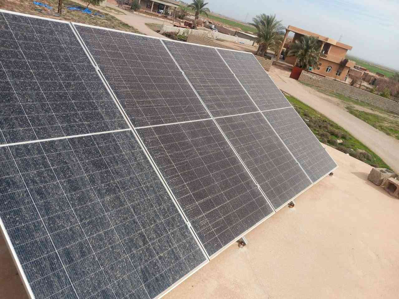 بفضل الله  تعالى ثم بجهود الخيرين تم تنصيب منظومة طاقة شمسية (#لمسجد_قرية_التاجر   )
الموقع  -#كركوك - البورياش - قرية التاجر
تتكون المنظومة من
🟢 8 الواح لونجي   وجهين  بقدرة #615w  ، (ضمان 15سنة) 
🟣 بطارية ليثيوم بقدرة #15kwh  (ضمان 5سنوات)
🔵انفيرتر Evo Anern   بقدرة  6.2kw  (ضمان 1سنة)
🟤حديد مغلون بسمك 1.5mm
🔴مع كافة  التوصيلات  واجهزة القطع والحماية

📍#كركوك -ناحية الرياض-السوق الكبير- مجاور  جملة  وسام المجبل    

       م. ايمن ابراهيم العبيدي         ***********              
                                                                        
       م.علاء خماس العبيدي           ***********                                       
                                                                       
   📍 #موصل - الساحل الايمن -شارع النبي شيت 

       م.حذيفة سيف الدين العباسي    ***********

       م.احمد جمال اللويزي.             ***********

#الشرقي للطاقة الشمسية والاجهزة الالكترونية
