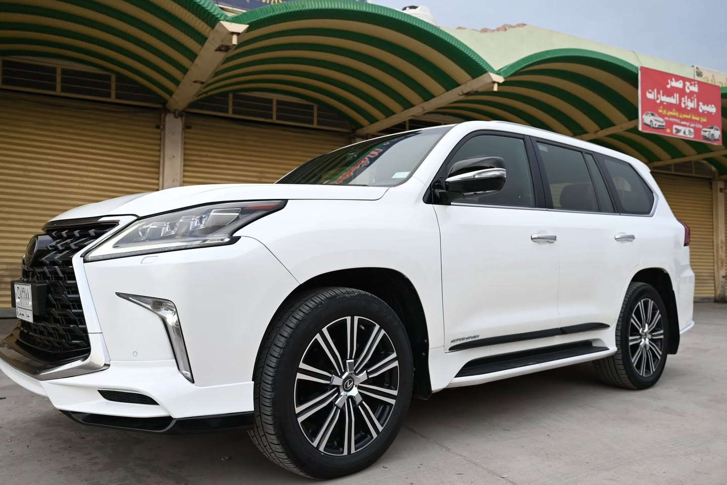 لكزز 2018 خليجي super sport
سعرها : ٧٣٠$ورقة وبيها مجال حق الجية 

مغلفة ppf

رقم بغداد بسمي تحويل مباشر 

سياره حلووه مال بيت استخدام شخصي

وادامة كامله 

مواصفاتها معروفه لكزز 

كشنات جلد كهرباء

تشغيل بعد 

جنطه شفط 

3 شاشات 

ويل كروم 

مكينه 8 سلندر 570

رادار 

مري شفط 

لد امامي 

ثلاجه 

5 بصمات 

جنطه كهرباء 

كشنات تدفئه تبريد 

ماشيه:١٠٠ الف 

مكان السياره ديالى

ملاحظة : محدث شباج ولحية فقط ٢١ والبلادي مالتها موجود

للاستفسار:-

***********
