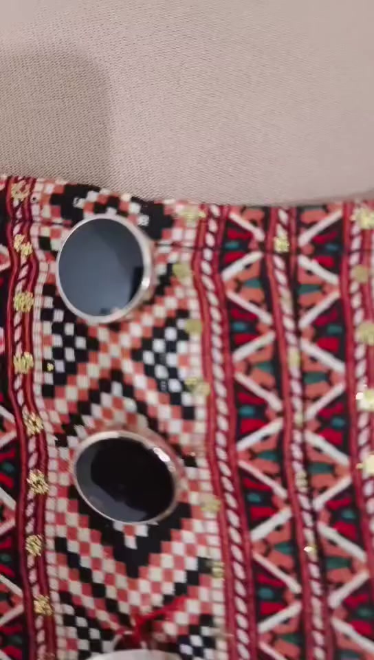 مخاور مغربي خياط نضيف قماش اصلي شغل مرتب المخور ب١٤ الف العنوان ال٣٠٠٠ قرب اسواق ابو يوسف صالون رهف بيوتي


**إذا كنت صاحب هذا الإعلان وتريد حذفه لأي سبب، رجاءا أرسل رسالة إلى الدعم الفني**