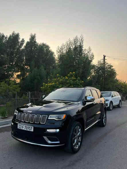 السلام عليكم 
جيب سومت ٢٠٢٠ 
لون اسود سياره جديده احله من الصوره
حادثه موجود بل المنشور 
والسونار موجود بل المنشور 
صبغ بيه جاملغ وبنيد 
السياره ماشيه ٥٢ ميل 
مكان السياره بغداد
#السعر ٢٨٠ وبيها مجال 
وترهم مراوس حسب القناعه
الرقم*********** Colombo
