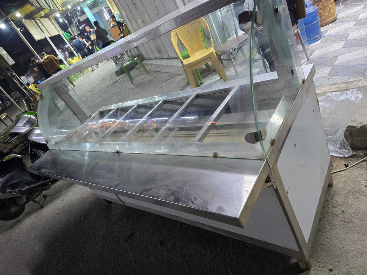 هداره مال مطاعم لبيع  تشتغل غاز وكهرباء 
لاستفسار مراسله واتس ‭٠٧٨٣ ١٣٥ ٣٣٣٦‬
***********
